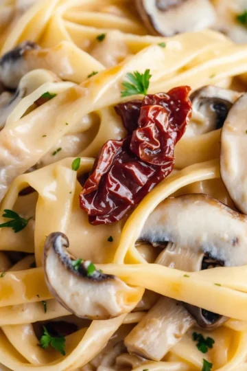 Sun Dried Tomato and Mushroom Pasta